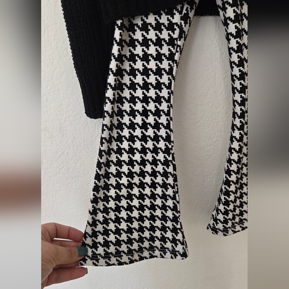 btween Black Knit Top with Houndstooth Bottom - Picture 4 of 7